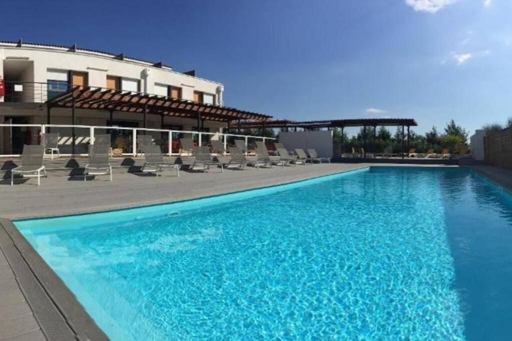 104 Douce Provence Au Calme Face A La Piscine Apartment Eguilles Exterior photo